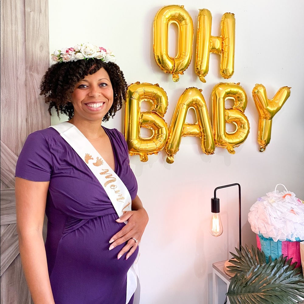Meet your seller/buyer💜💜 - Picture 2 of 6